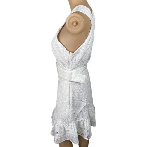 Ciebon Braylee White Eyelet Belted High Neck Dress SZ S - Picture 8 of 11